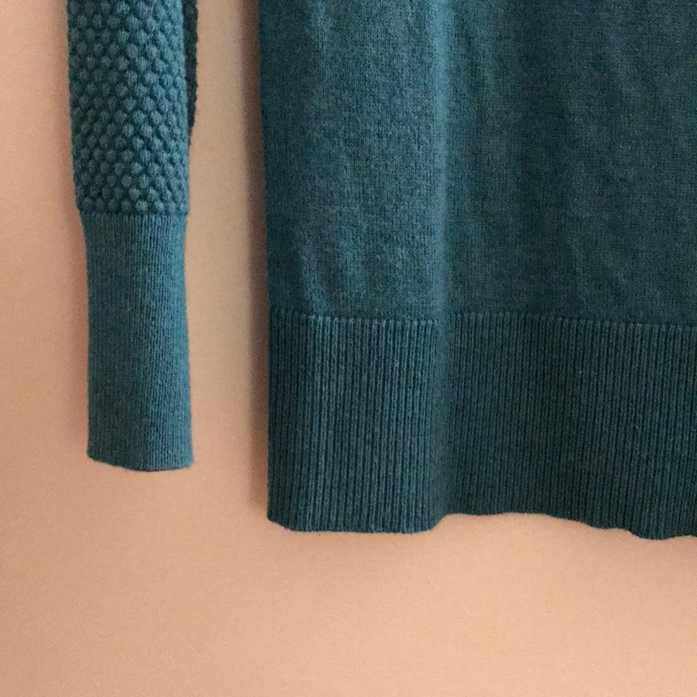 LOFT Sweater - Picture 6 of 6